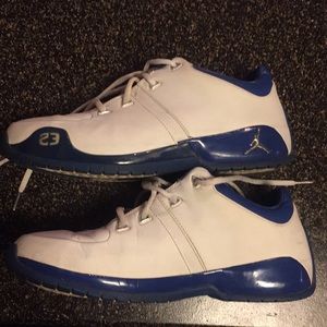 Air Jordan Team 10/16 lows